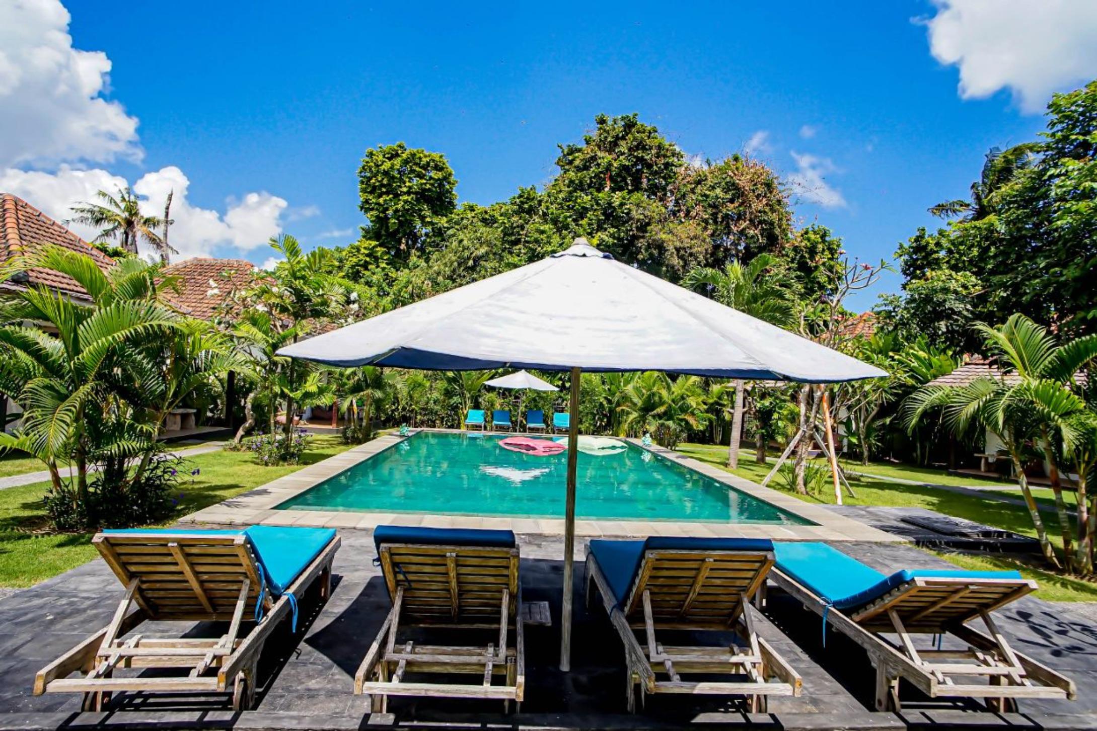 Agung Wiwin Homestay & Restaurant Mengwi Ngoại thất bức ảnh