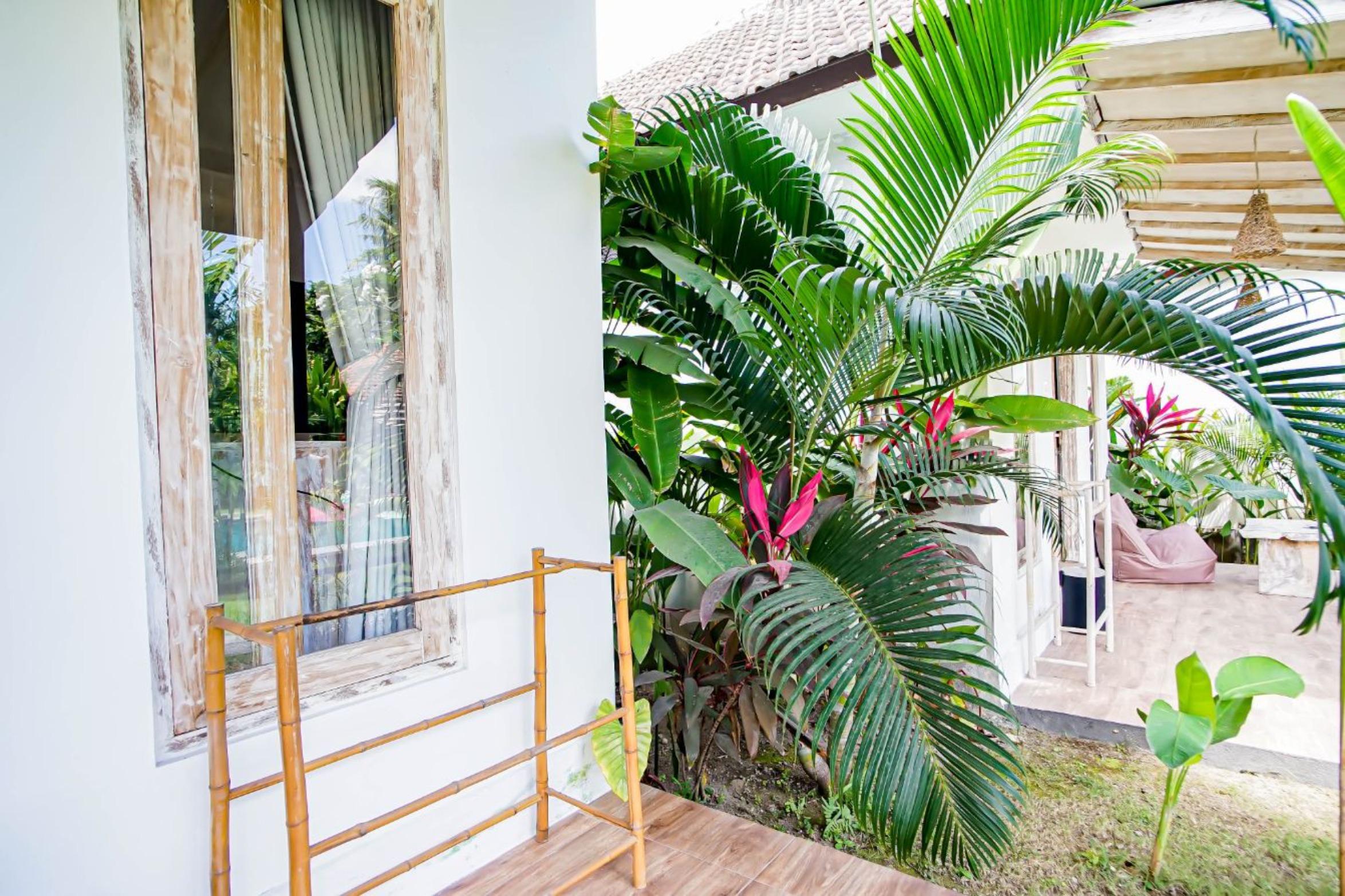 Agung Wiwin Homestay & Restaurant Mengwi Ngoại thất bức ảnh