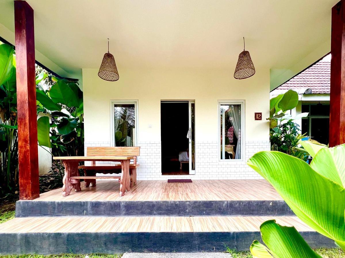 Agung Wiwin Homestay & Restaurant Mengwi Ngoại thất bức ảnh
