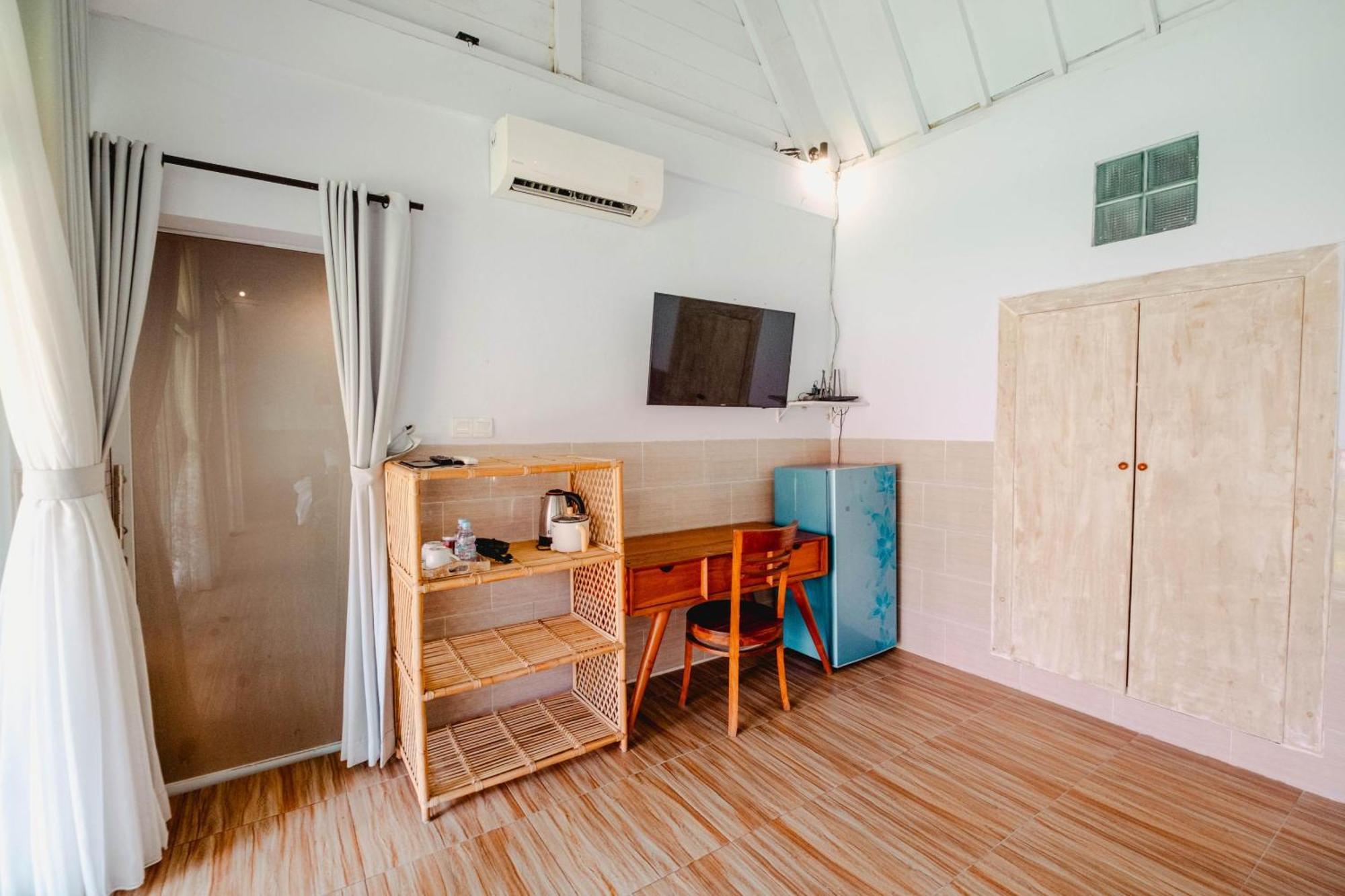 Agung Wiwin Homestay & Restaurant Mengwi Ngoại thất bức ảnh